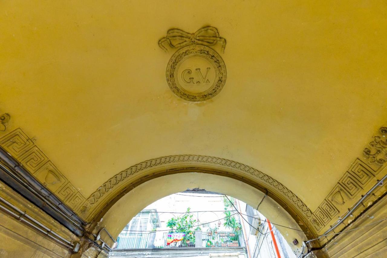 Apartment With Balcony In Palazzo Diaz By Wonderful Italy Naples Exterior photo